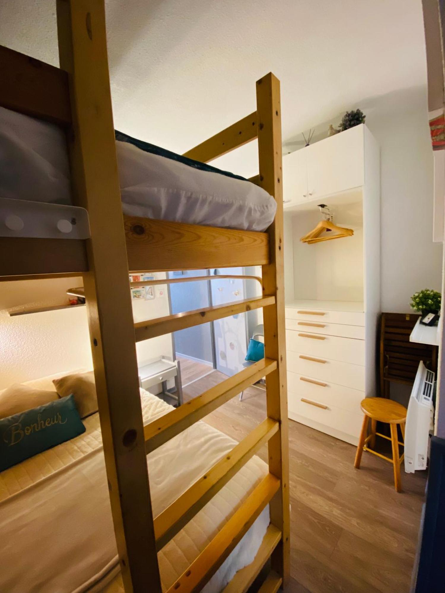Le Navarre, charmant T2 familial équipé, en rez-de-chaussée, très bien situé en centre ville de Cauterets Extérieur photo